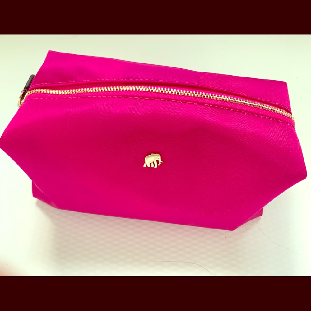 NWT Beauty Bag